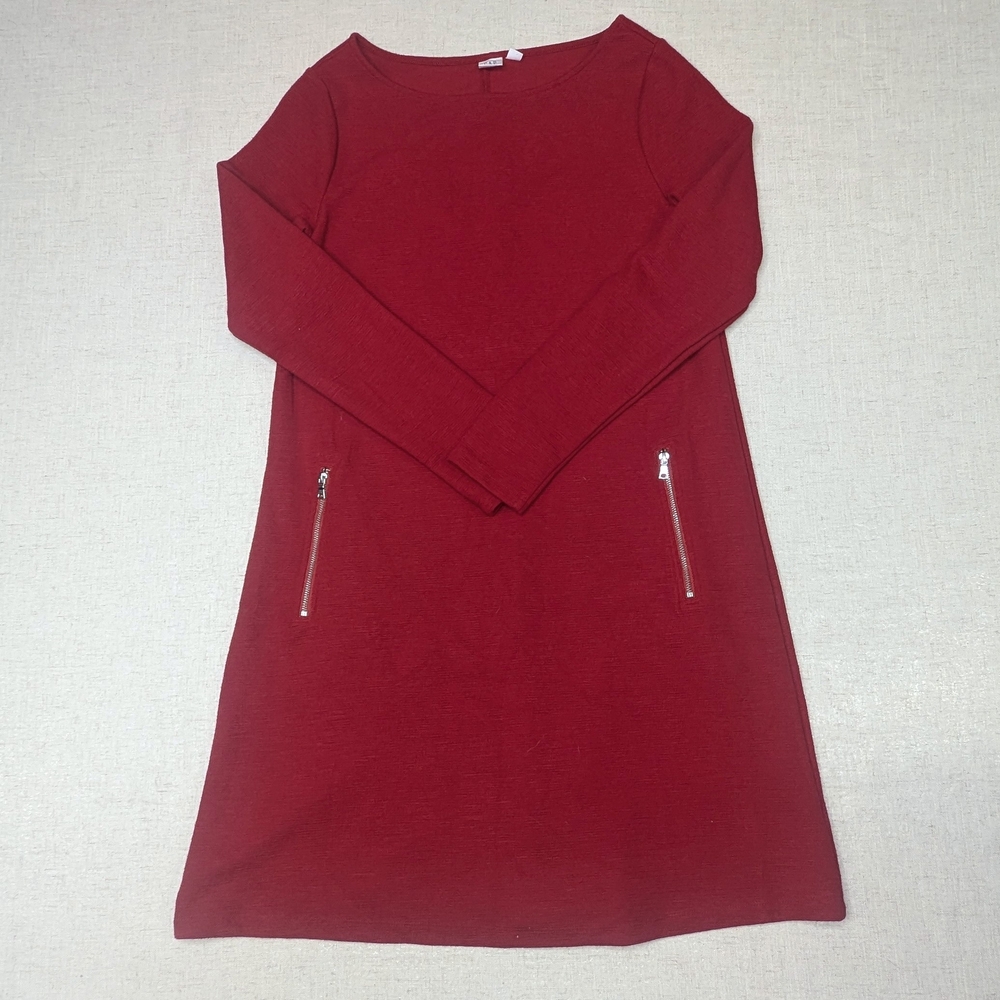 GAP | Vibrant Scarlet Textured Knit Shift Dress with Silver Zip Pockets ---M